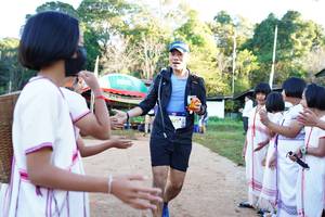 BIB: 129
                            <button type="button" onclick="openModal(18980320)" class="btn btn-primary btn-sm float-right btn-popup" data-toggle="modal" data-target=".modal-high-quality">
                        <i class="fas fa-shopping-cart"></i> Add to Cart
                    </button>
                                            <button type="button" onclick="isThisMe(18980320, true)" class="btn btn-success btn-sm float-right btn-popup btn-isme hidden" data-toggle="tooltip" data-placement="bottom" title="นี่คือรูปของคุณใช่ไหม คลิกที่นี่เพื่อเอาเข้าอัลบั้ม">
                        <i class="fas fa-plus"></i> Add to album
                    </button>
                    <button type="button" onclick="isThisMe(18980320, false)" class="btn btn-warning btn-sm float-right btn-popup btn-isnotme hidden">
                        <i class="fas fa-ban"></i> Remove from album
                    </button>